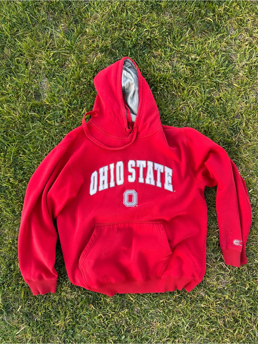 Vintage Ohio State Red Pullover Hoodie - Collegiate Logo Sweatshirt